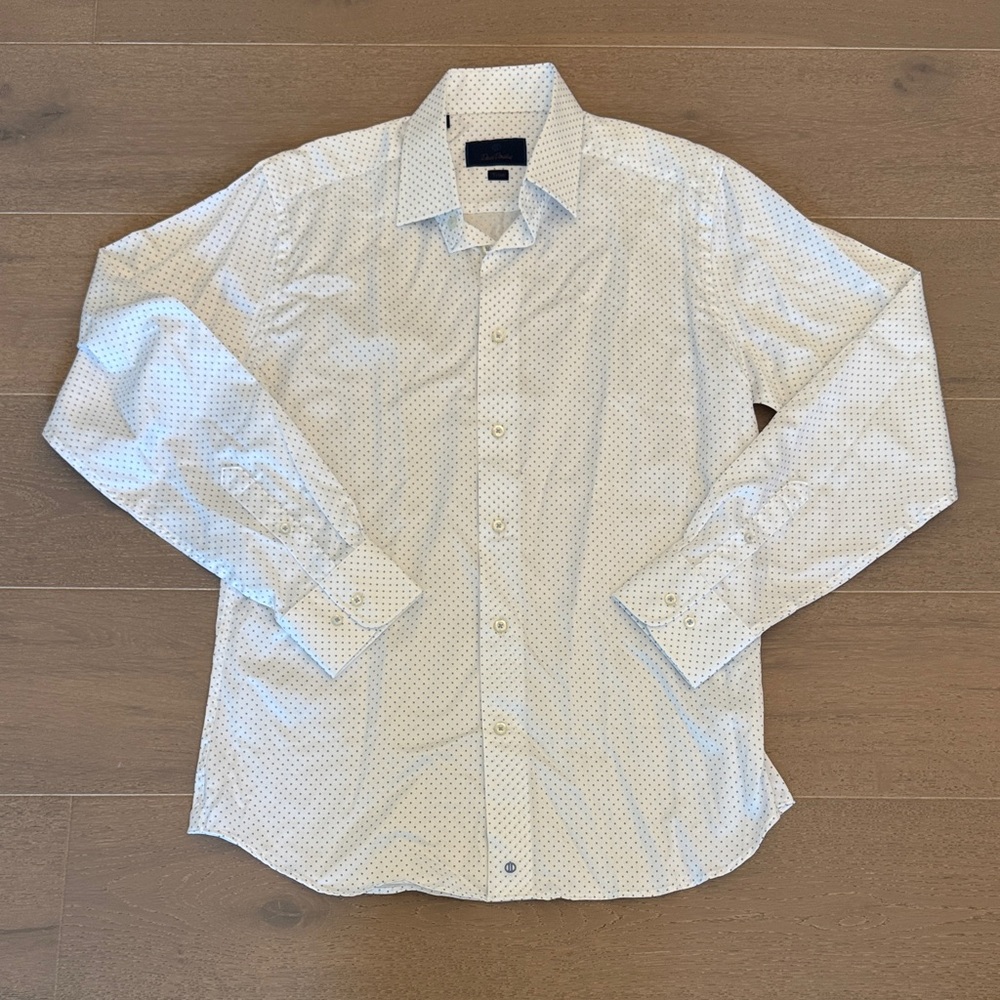 Donald Donahue Men’s Trim Fit Dress Shirt